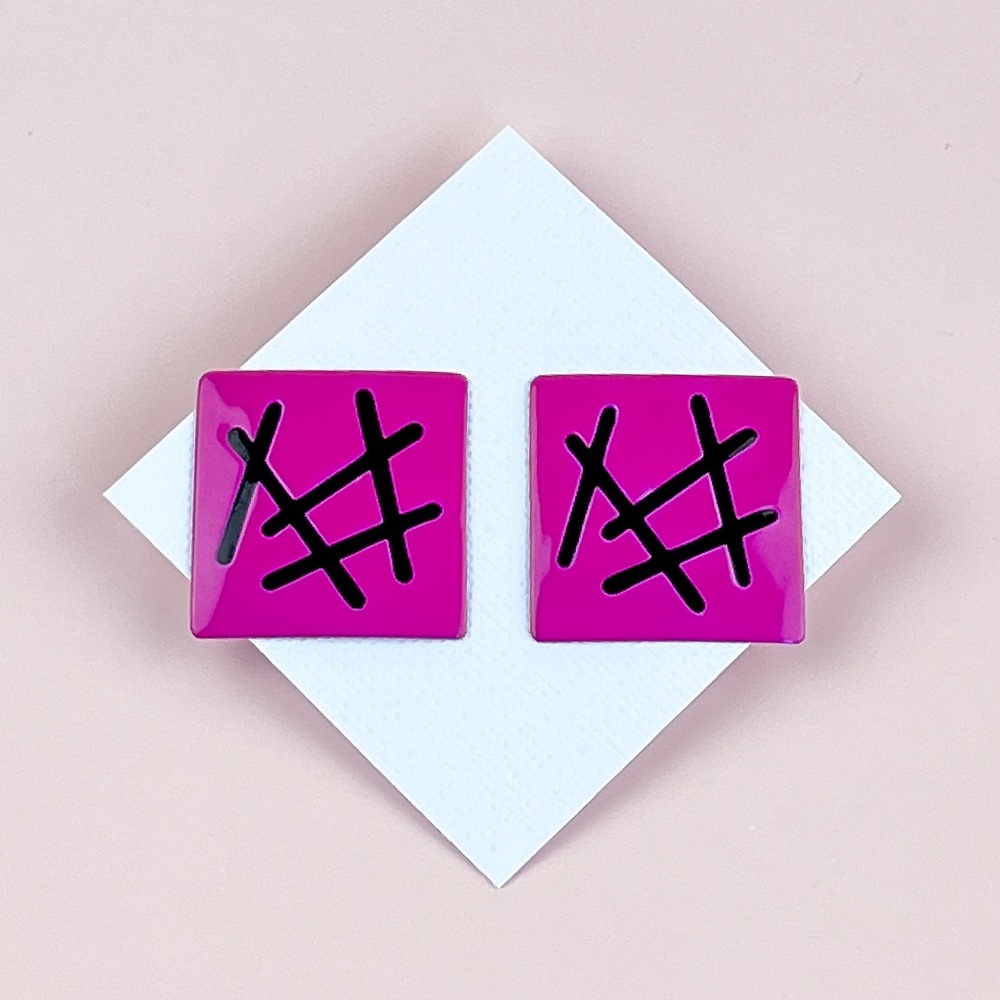 Vintage 1980’s Pink Square Black Line Design Metal Pierced Earrings